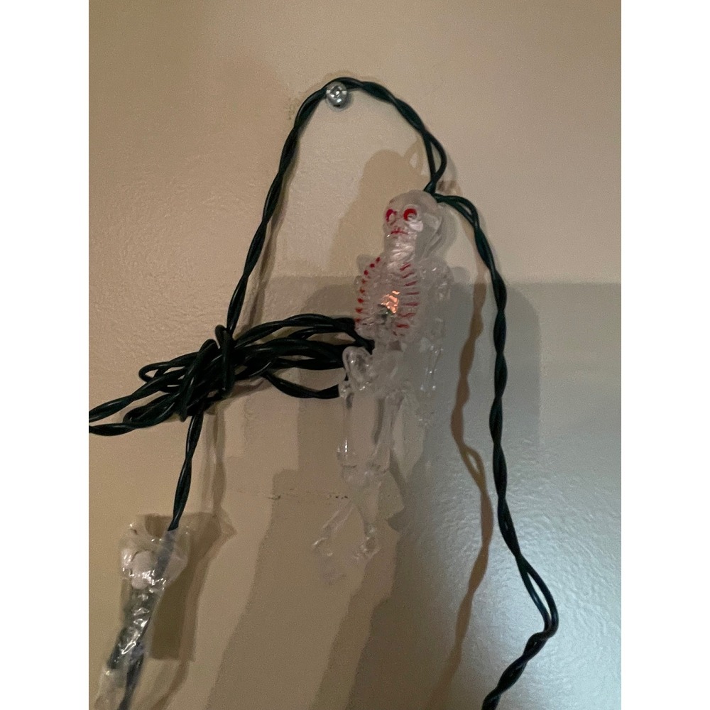 Halloween Skeleton String Lights 10 Count Green and White Glow Spooky Decor - Picture 5 of 13